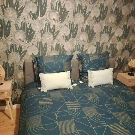 Chambre D'Hote Familiale De La Maison Bleue Lanvallay Dış mekan fotoğraf